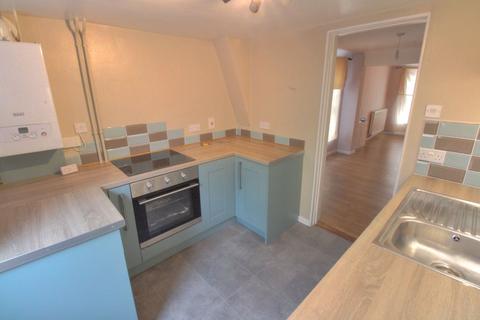 2 bedroom end of terrace house to rent, Chevallier Street, Ipswich