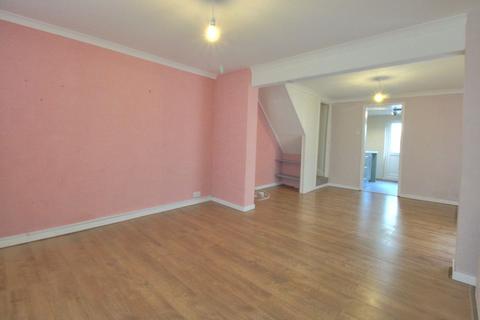 2 bedroom end of terrace house to rent, Chevallier Street, Ipswich