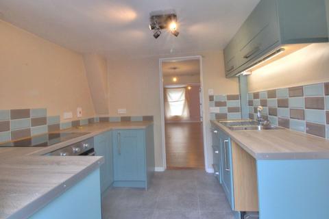 2 bedroom end of terrace house to rent, Chevallier Street, Ipswich