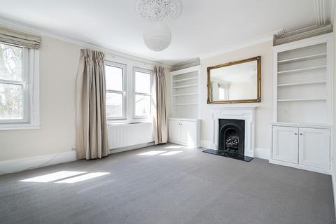 3 bedroom flat to rent, Fulham Palace Road