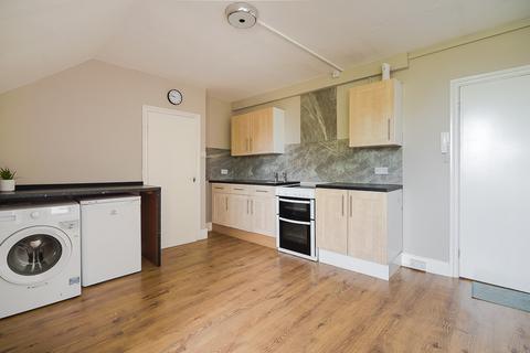 1 bedroom flat to rent, Rodway Road