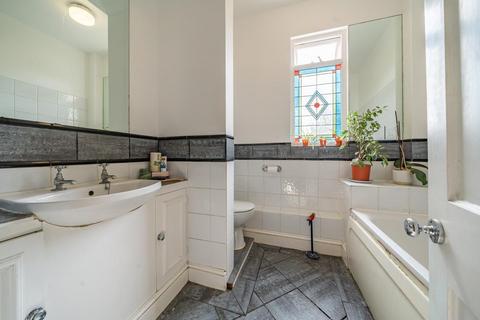 65 Revelstoke Road, London, SW18 5NL