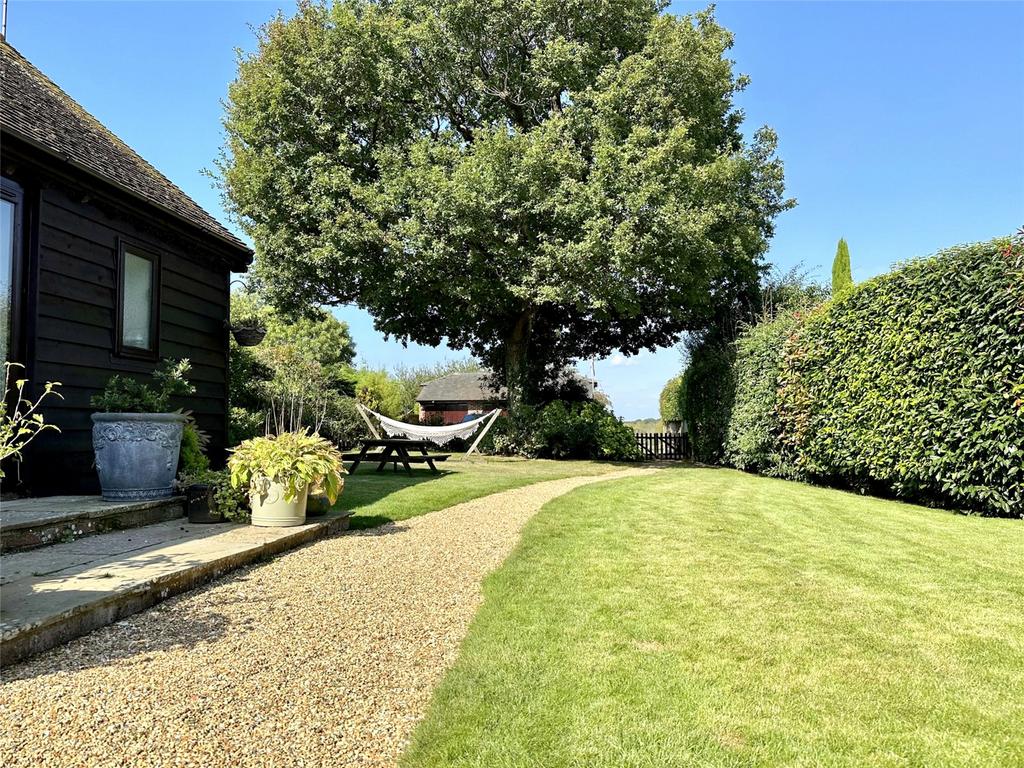 Aldsworth Manor Barns, Aldsworth, Emsworth, West Sussex, PO10 3 bed