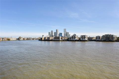 Flat 3, Trafalgar Court Wapping Wall, London, E1W 3TF