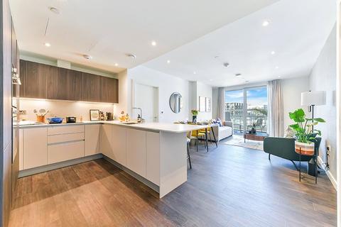 2 bedroom apartment to rent, Nine Elms Lane, London, SW11