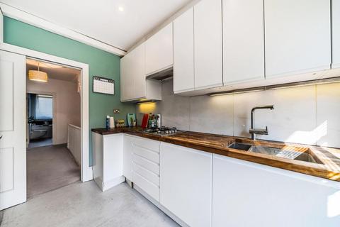 14d Breakspears Road, London, SE4 1UW