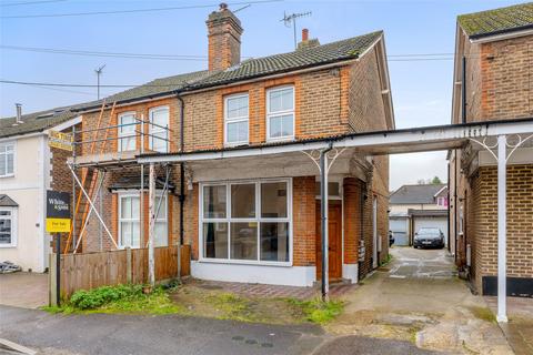 1 bedroom flat for sale, Endsleigh Road, Merstham, Surrey, RH1