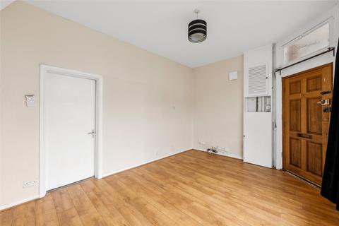 1 bedroom flat for sale, Endsleigh Road, Merstham, Surrey, RH1