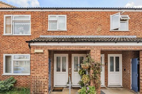 77 Pinemead, Shefford, SG17 5BY