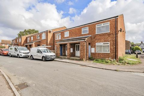 77 Pinemead, Shefford, SG17 5BY