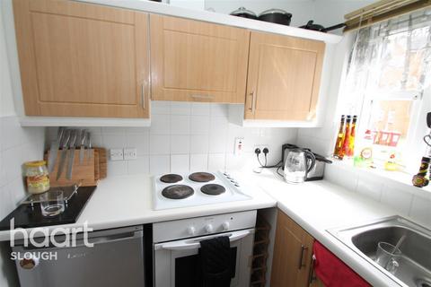 1 bedroom flat to rent, Worcester Gardens, Slough