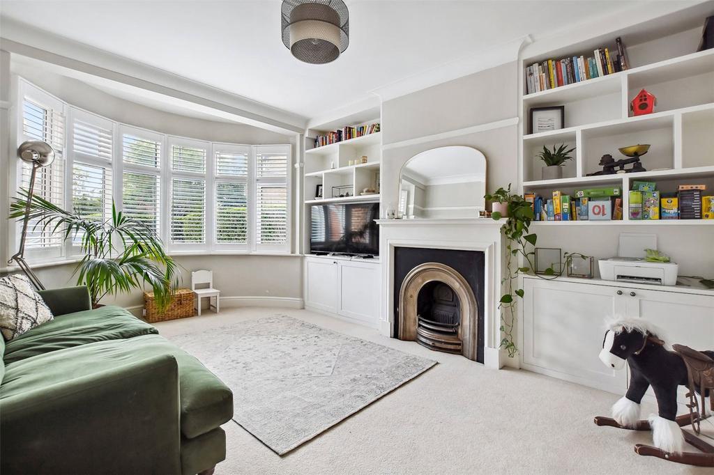 Crescent Rise, London, N22 3 bed terraced house £3,250 pcm (£750 pw)