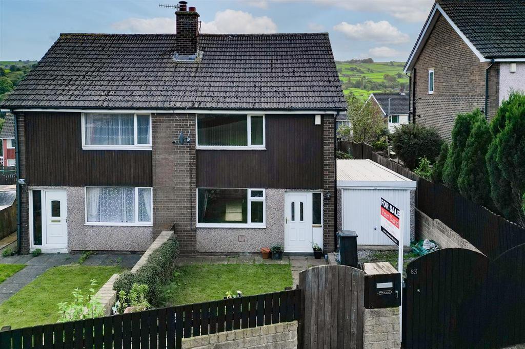 Kershaw Crescent, Luddendenfoot, Halifax 2 bed semidetached house for