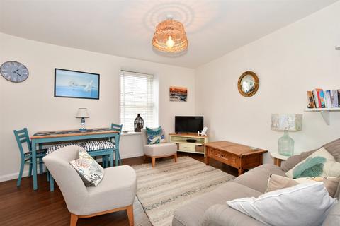 2 bedroom flat for sale, Queen Street, Emsworth, Hampshire