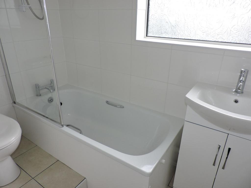 Photograph 14