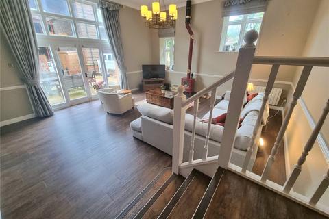 19 Dawpool Farm, Thurstaston, Wirral, CH61 0HR