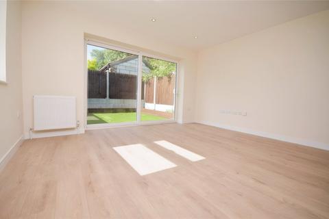 1 bedroom bungalow to rent - St Marys Lane, Upminster, Essex, RM14