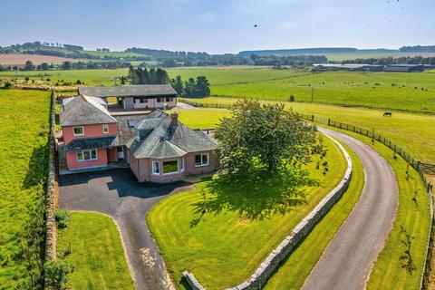 5 bedroom farm house for sale - Pyatshaw, Lauder, TD2