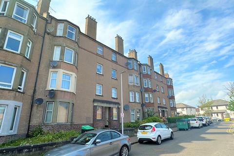 2 bedroom flat for sale - Cardross Street, Dundee, DD4