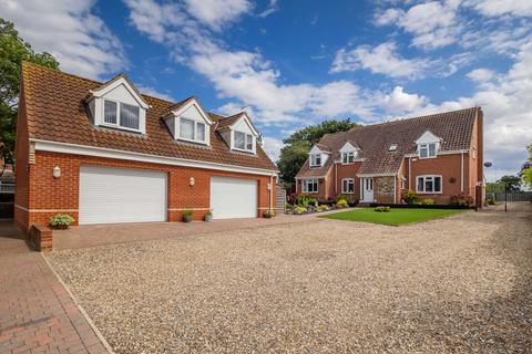 5 bedroom detached house for sale, Thrigby Road, Great Yarmouth NR29