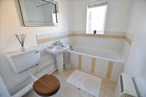 183 Redford Close, Feltham, TW13 4TF