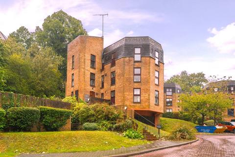 2 bedroom apartment for sale - Chapel Fields, Charterhouse Road, Godalming, GU7