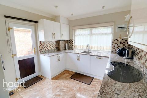 1 Tye Lane, Orpington, BR6 7DA