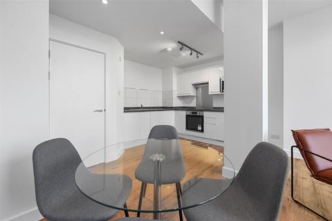 2 bedroom apartment to rent, West Smithfield, London, EC1A