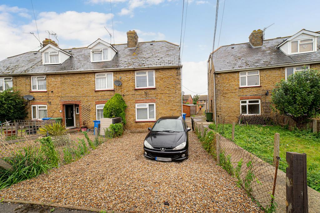 Lower Road, Faversham, ME13 3 bed end of terrace house for sale £275,000