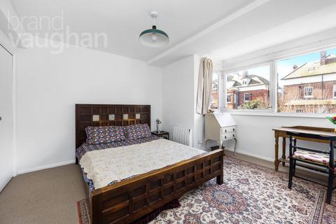 2 bedroom flat for sale, Windsor Lodge, 26/28 Third Avenue, Hove, East Sussex, BN3