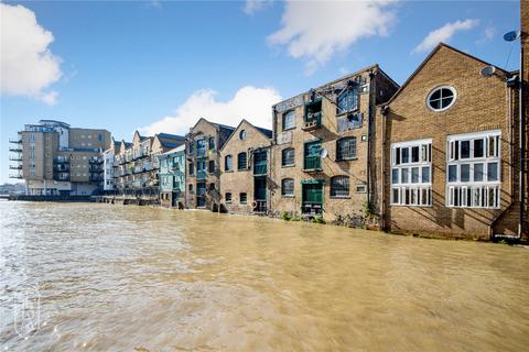 undefined, Narrow Street, London, E14