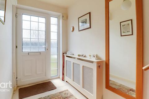7 Wincote Close, Kenilworth, CV8 2QE