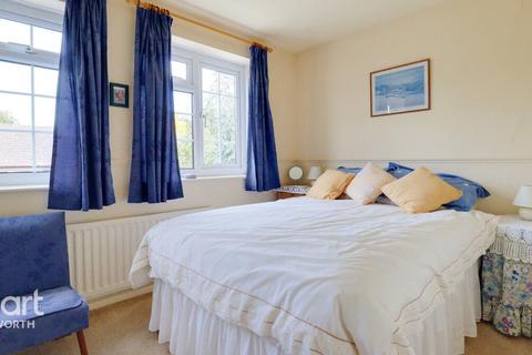 7 Wincote Close, Kenilworth, CV8 2QE