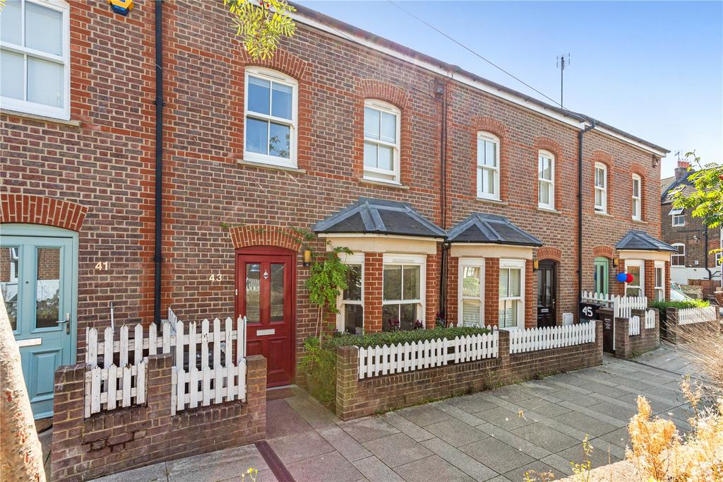 Inkerman Road, St. Albans, Hertfordshire, AL1 3 bed terraced house for