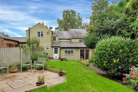 3 bedroom semi-detached house for sale - The Green, Thrussington