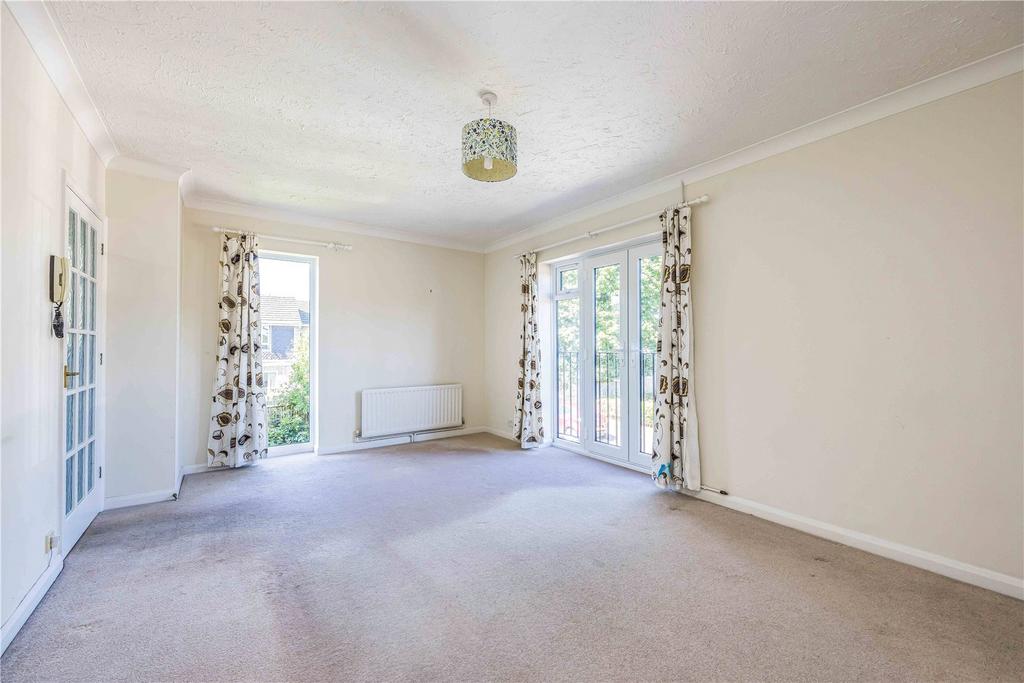 Fishbourne Road East, Chichester, West Sussex, PO19 2 bed apartment for