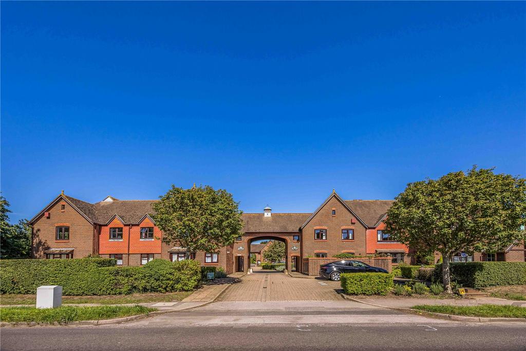 Fishbourne Road East, Chichester, West Sussex, PO19 2 bed apartment for