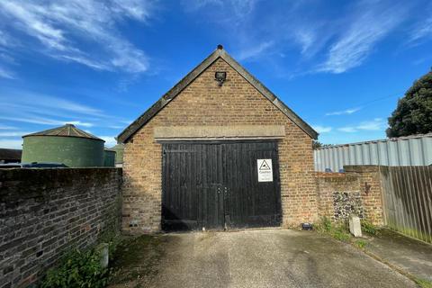 Storage to rent, Tilbury