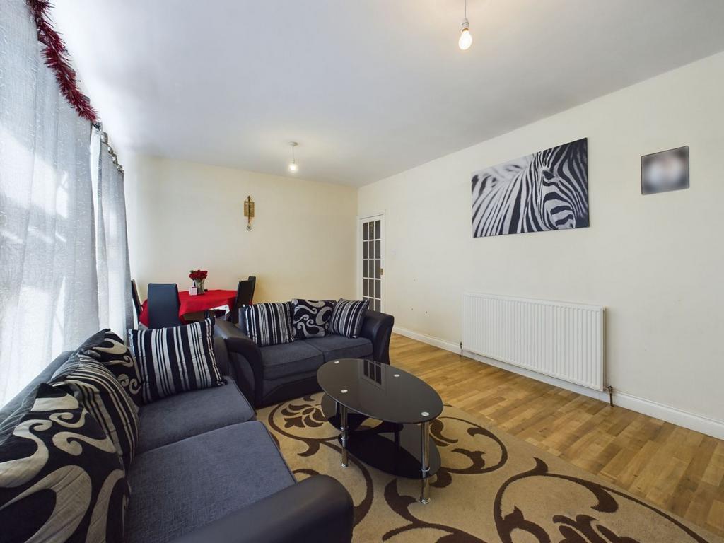 Lounge/dining room