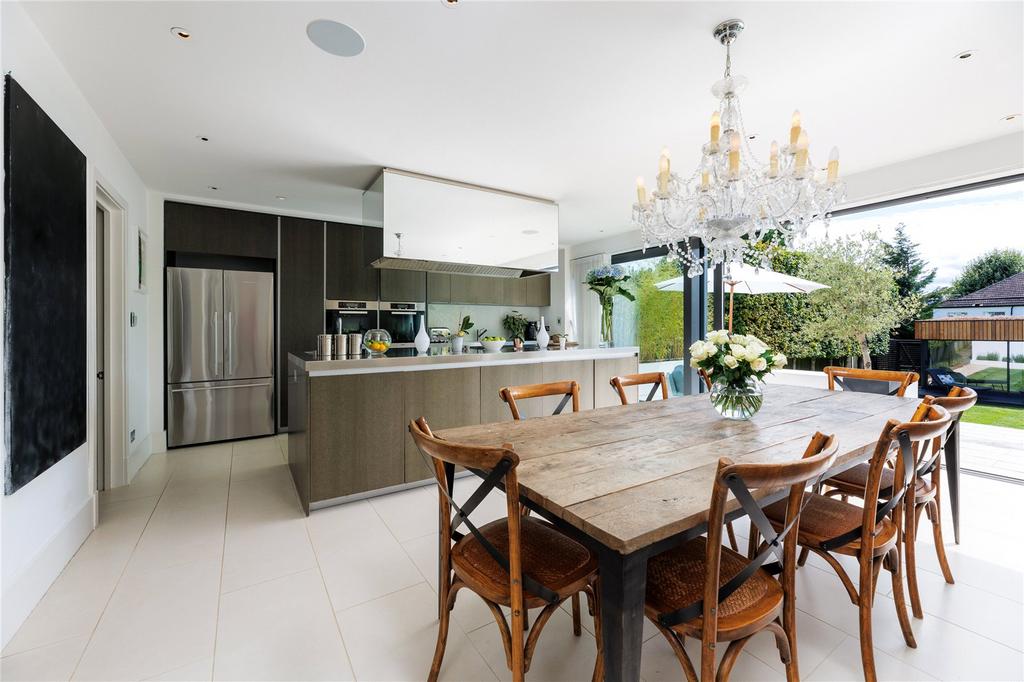 Kitchen/Dining