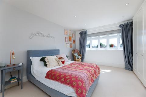 11 Hunter Road, London, SW20 8NZ