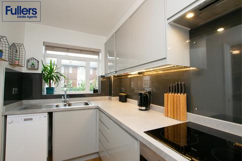 1 bedroom apartment for sale, Bourneside Crescent, London N14