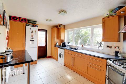 4 bedroom detached house for sale, Wilmslow Drive, Derby