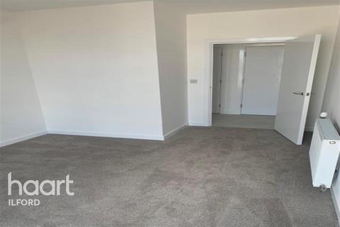 1 bedroom in a flat share to rent, Barking Riverside, IG11