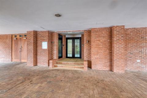 Flat 79, Harry Davis Court Armstrong Drive, Worcester, WR1 2AJ