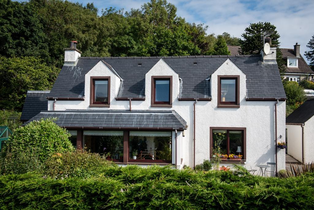 Budhmor, Portree IV51 3 bed detached house for sale £375,000