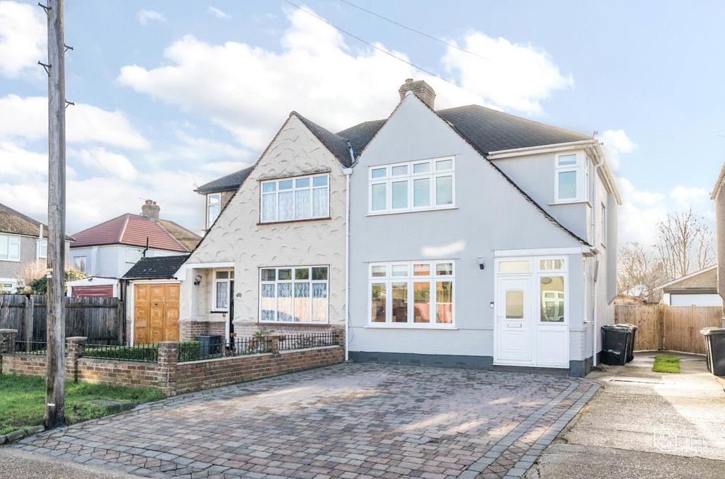 Fairford Avenue, Croydon, CR0 3 bed semidetached house £535,000