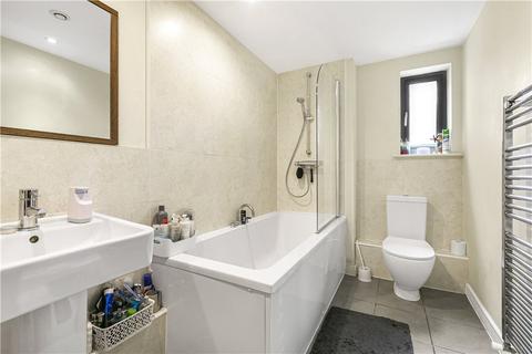 1 bedroom apartment to rent, Keswick Road, Putney, SW15