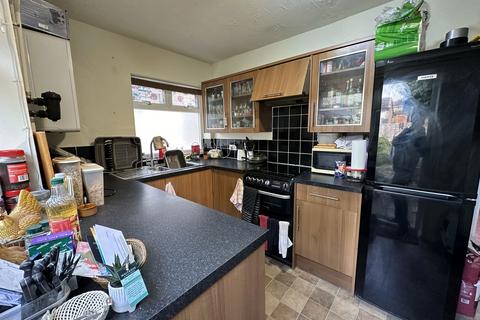 17 Pennylets Green, Stoke Poges, Slough, SL2 4BU