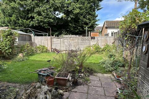 17 Pennylets Green, Stoke Poges, Slough, SL2 4BU